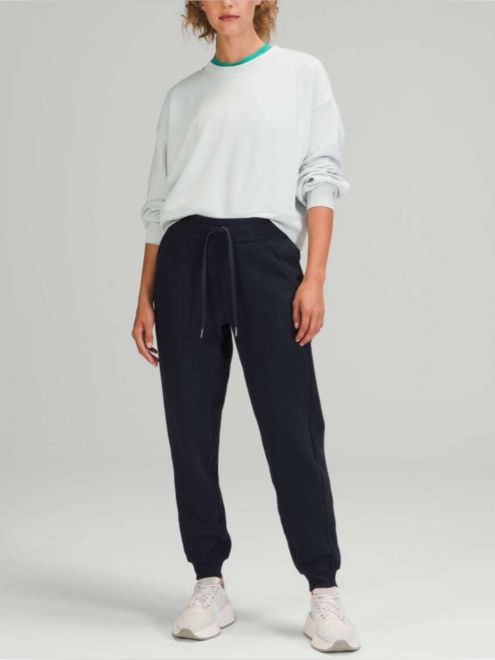 Lululemon Scuba High-Rise Jogger Regular Woman’s Size 4